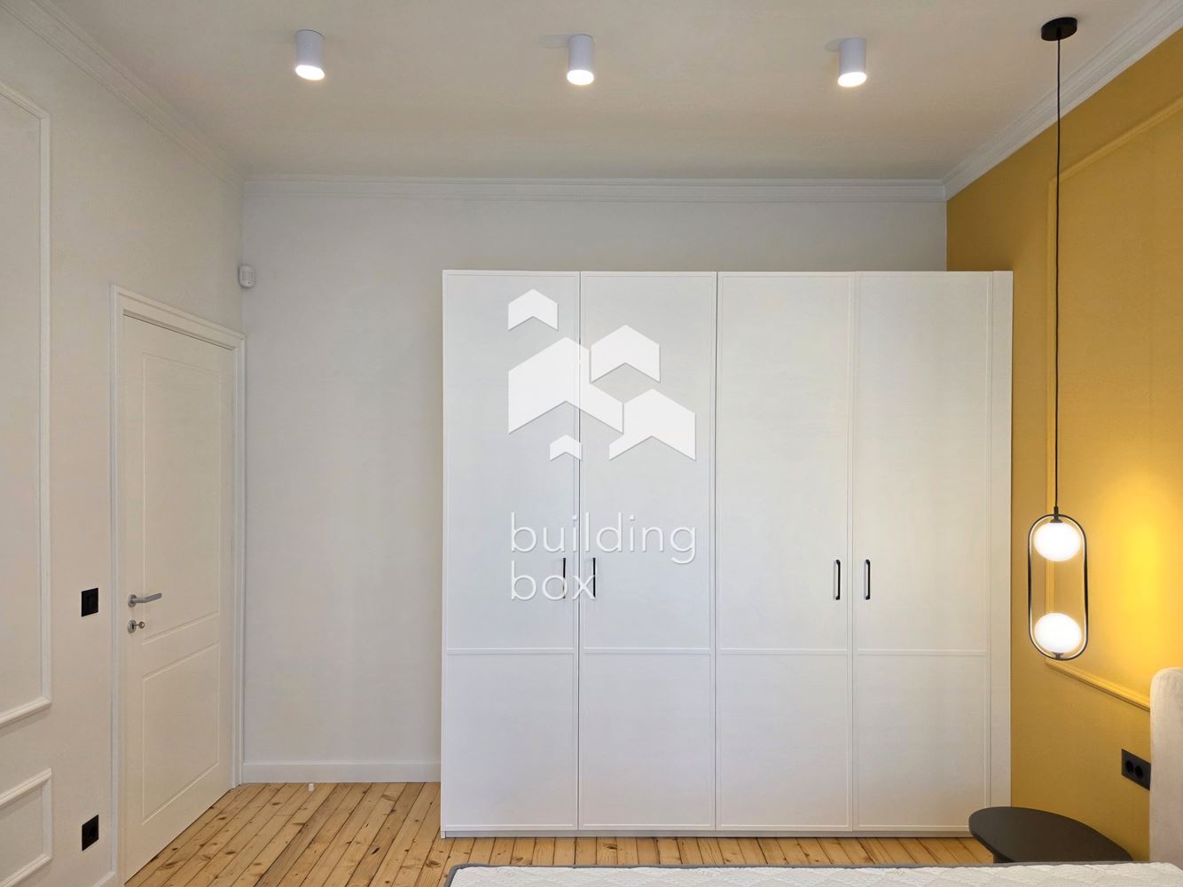 Тристаен апартамент в идеален Център - 0