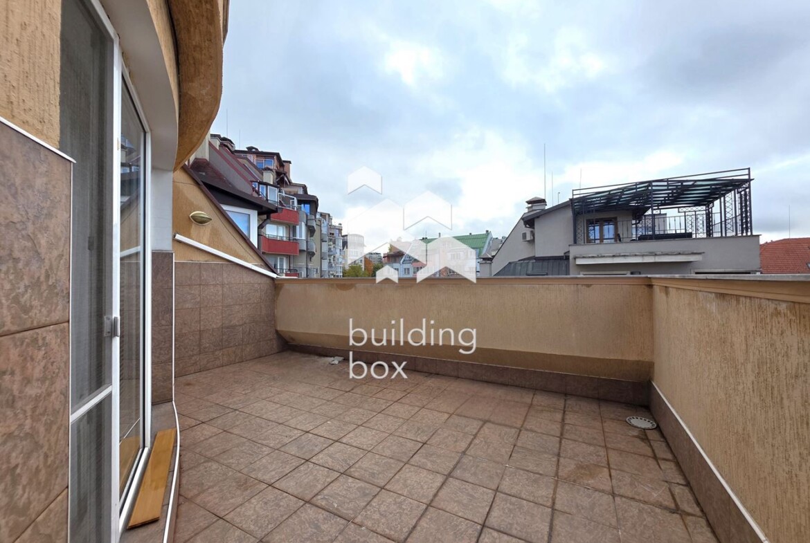 Просторен многостаен апартамент в Лозенец - 0