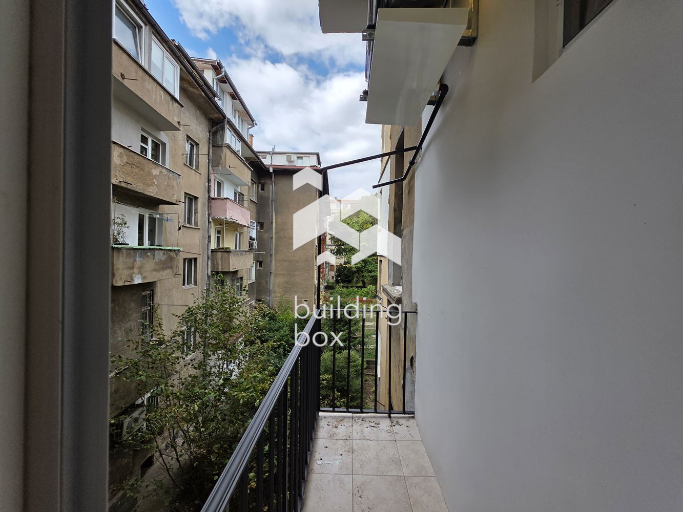 Тристаен апартамент в идеален Център - 0