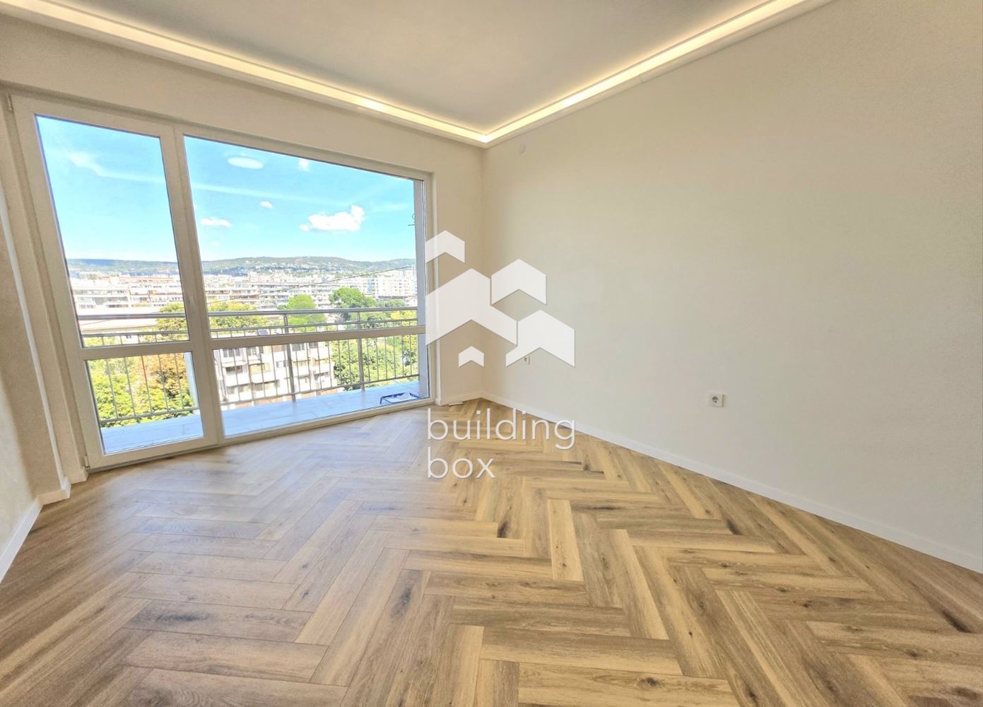 3-стаен - Варна, Зимно кино Тракия - 0