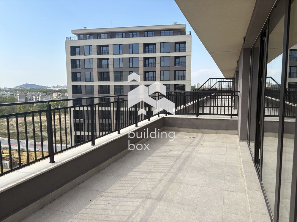 Тристаен апартамент с АКТ16 – кв. Тракия