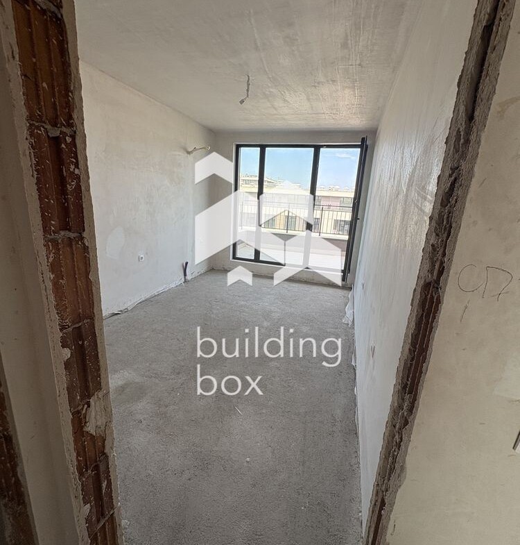 Тристаен апартамент с АКТ16 - кв. Тракия - 0