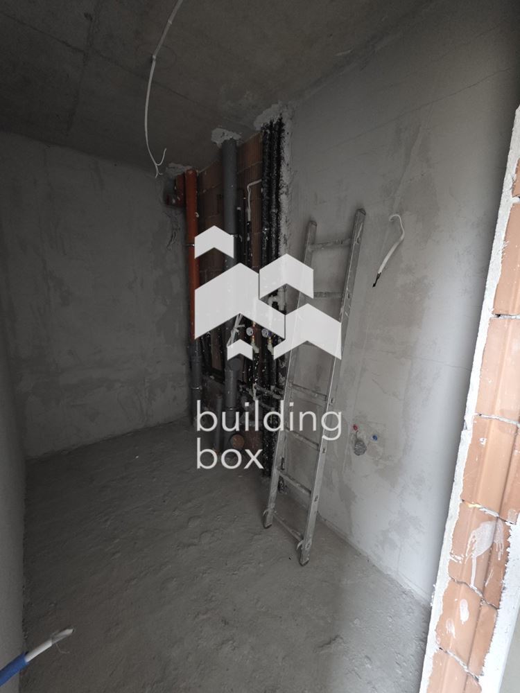 Тристаен апартамент - кв. Полигона - 0