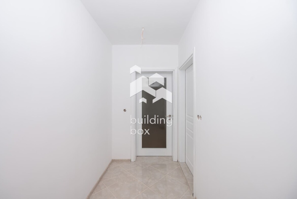 Тристаен апартамент - 0