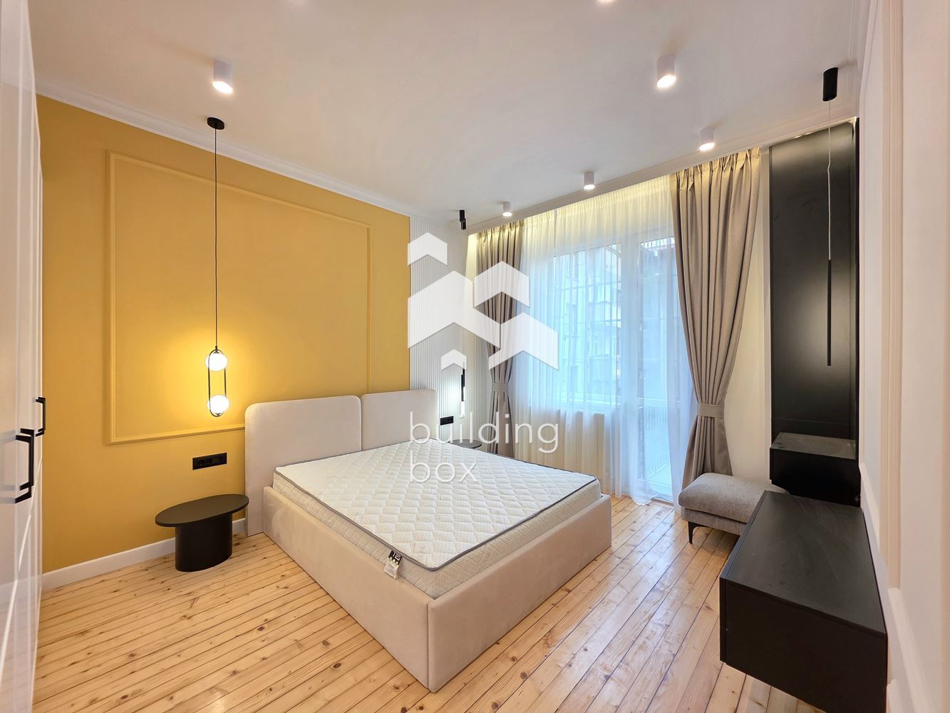 Тристаен апартамент в идеален Център - 0