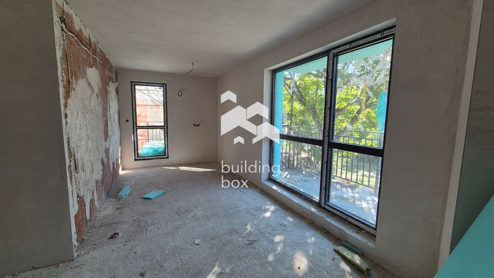 Тристаен апартамент – кв. Христо Смирненски