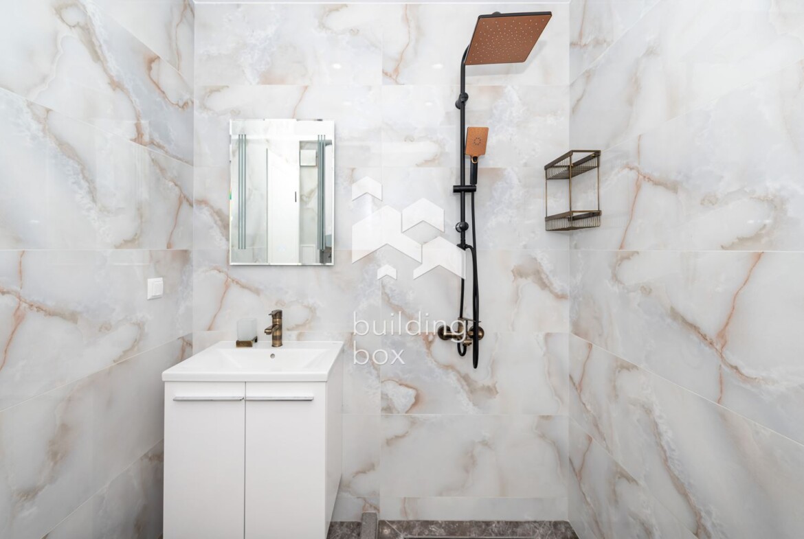 Двустаен завършен до ключ с АКТ16 - Гребна база - 0