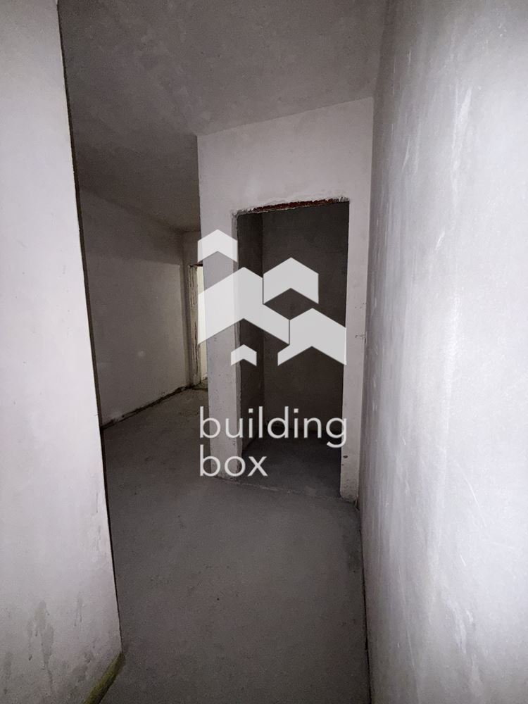 Тристаен апартамент - кв. Остромила - 0