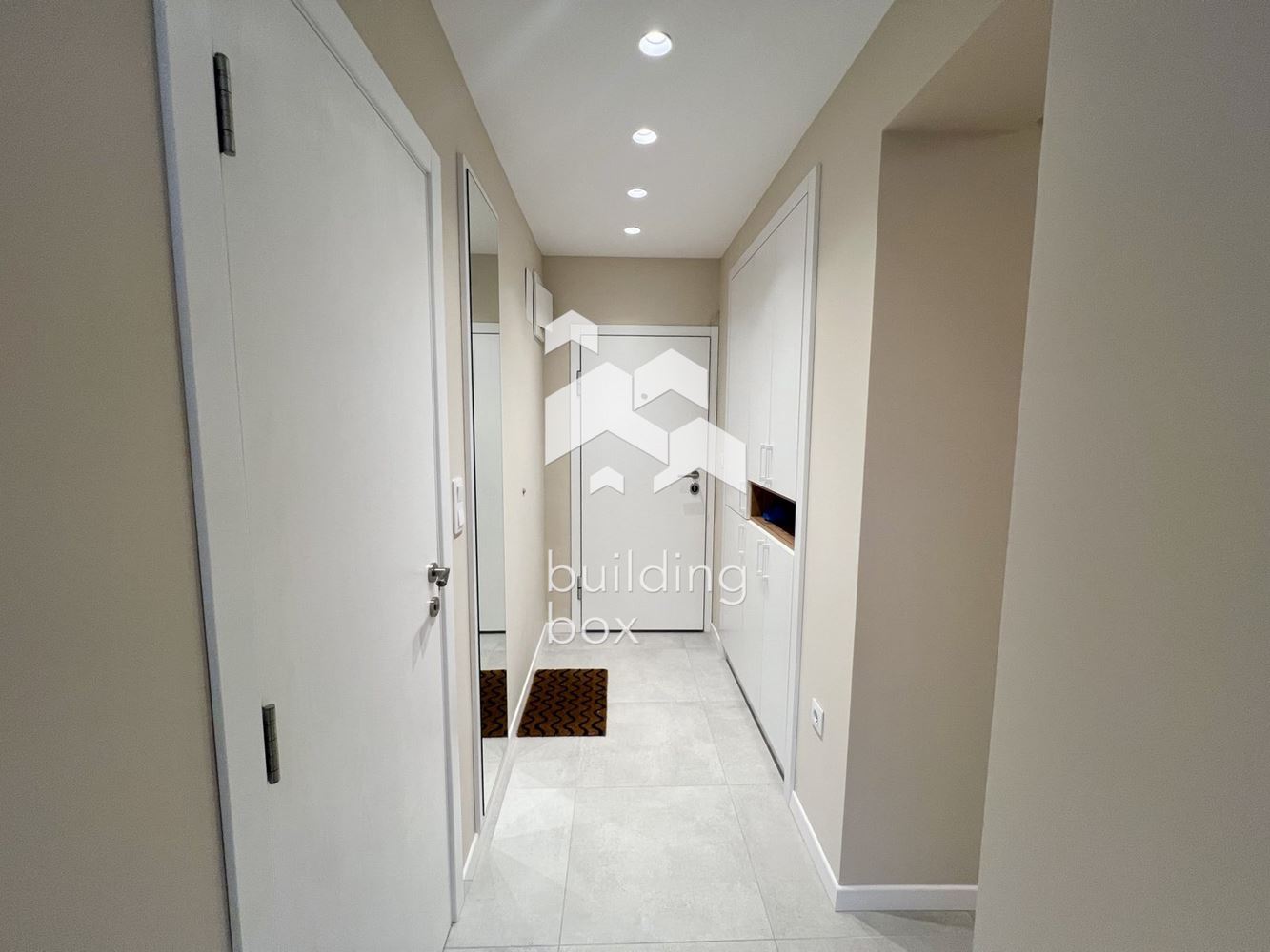 Двустаен апартамент в Лозенец - 0