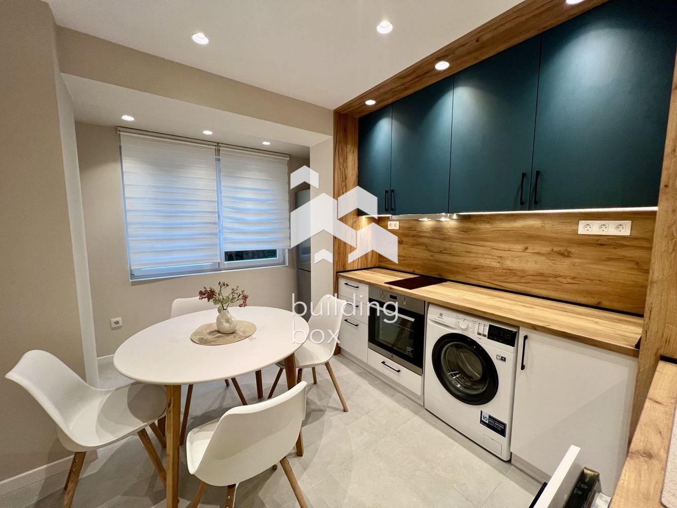 Двустаен апартамент в Лозенец - 0