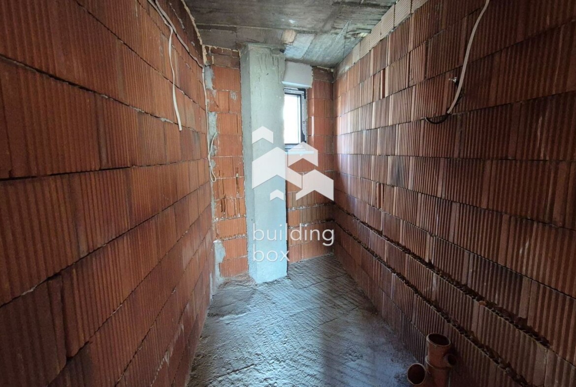 Тристаен апартамент на ул. Рая - 0