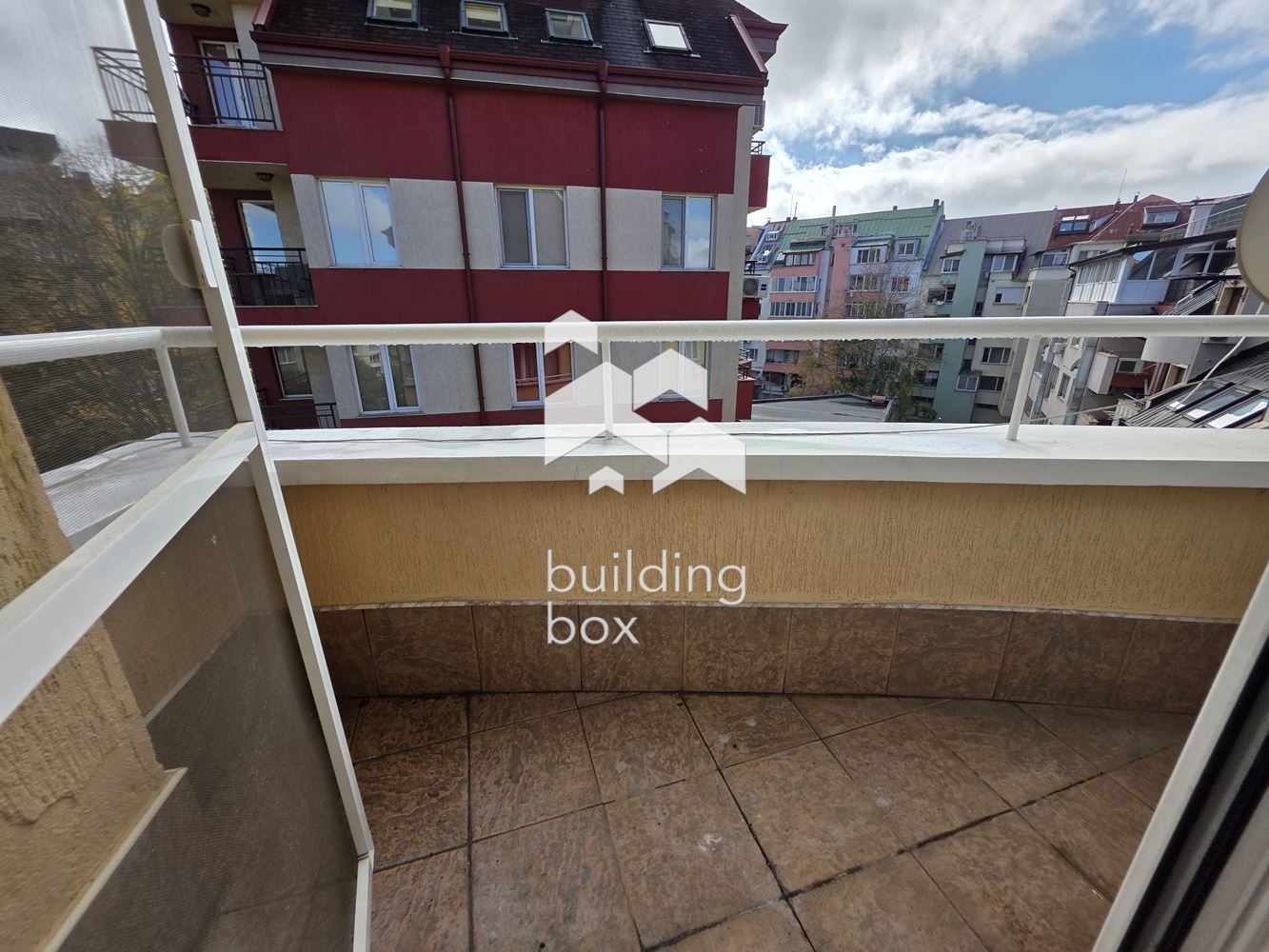 Просторен многостаен апартамент в Лозенец - 0