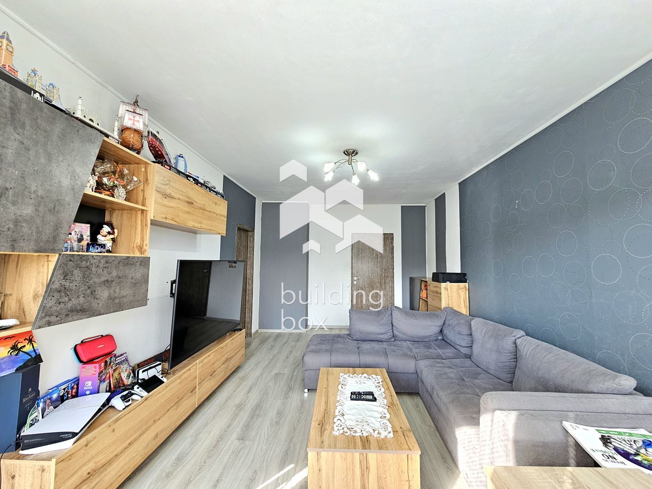 Обзаведен тристаен апартамент - кв. Люлин 3 - 0