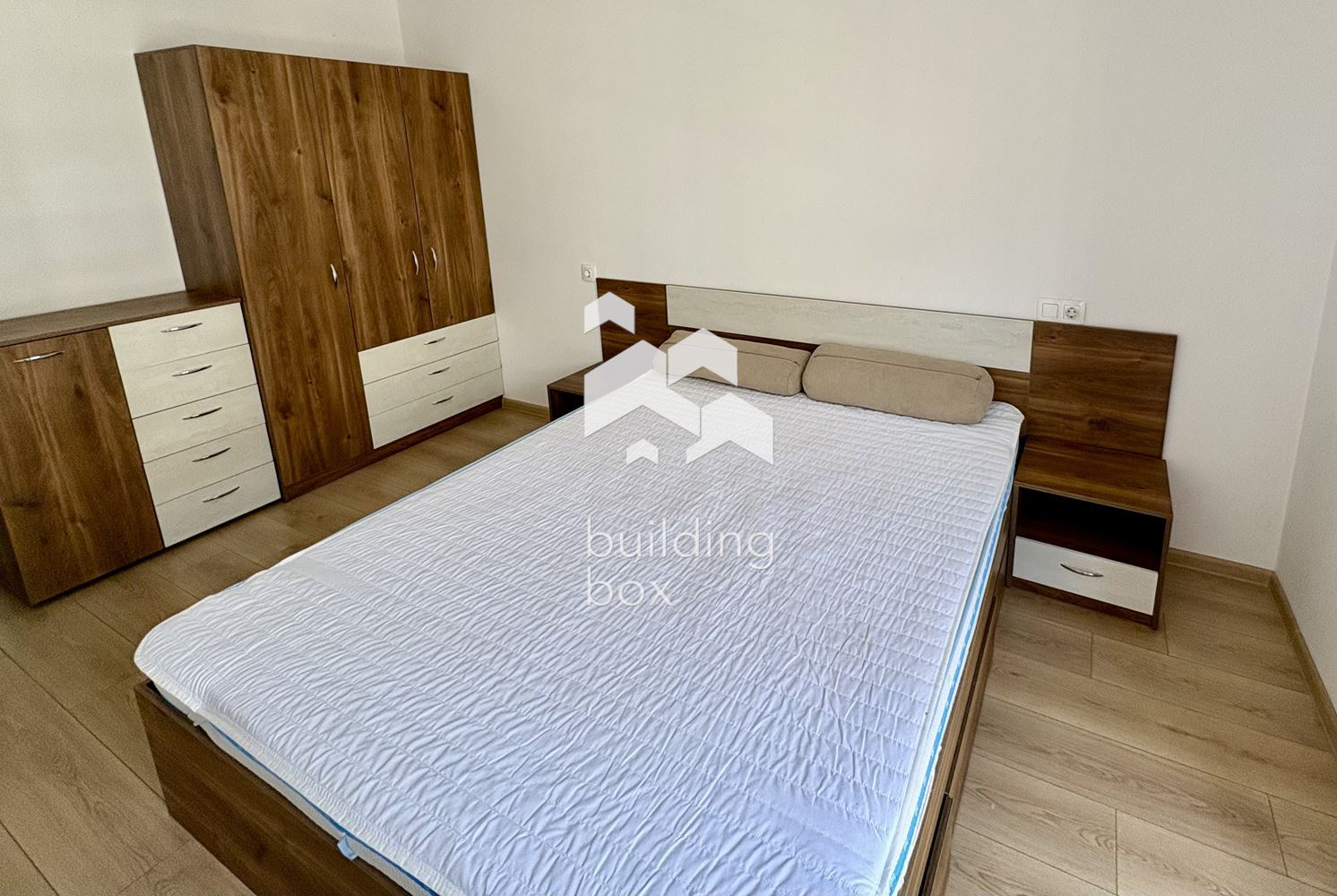 Двустаен апартамент в жк. Разсадника - 0