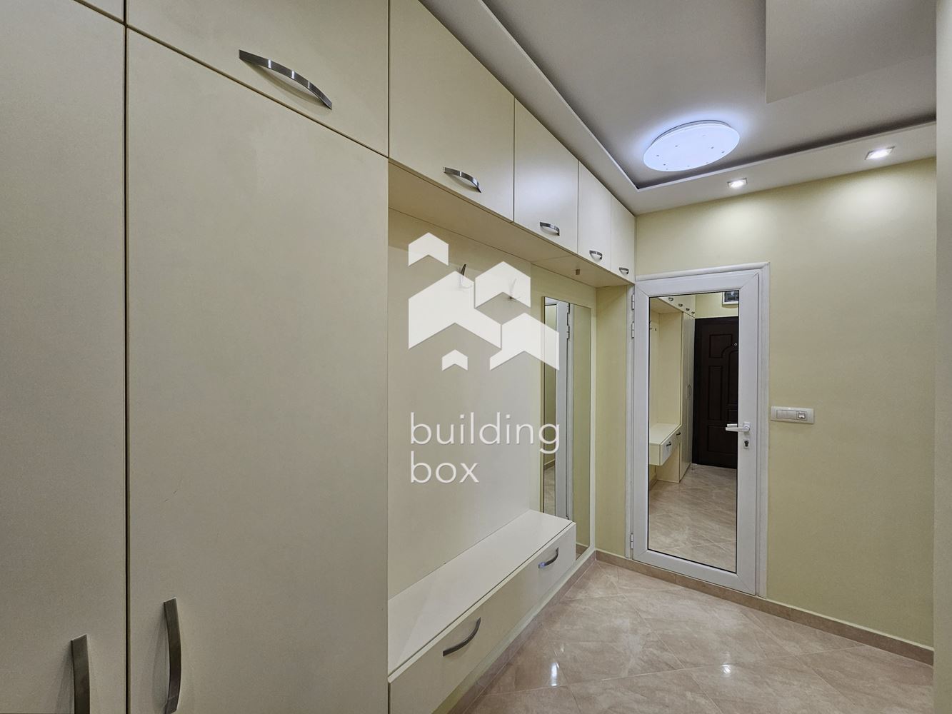 Едностаен апартамент в ж.к. Люлин 8 - 0