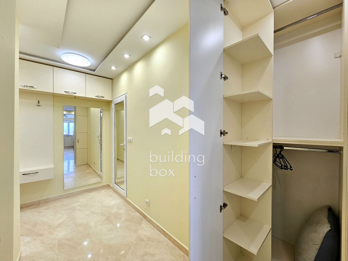 Едностаен апартамент в ж.к. Люлин 8 - 0