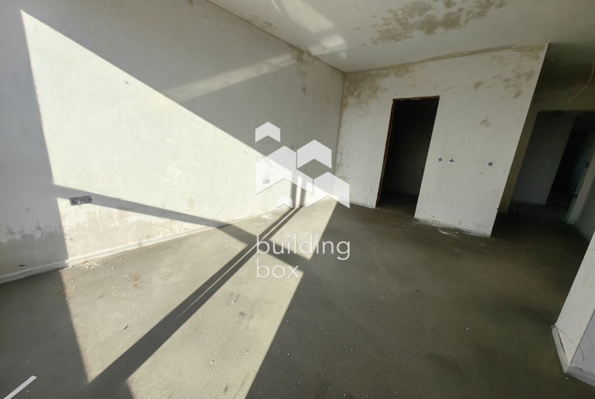 Четиристаен апартамент - кв. Христо Смирненски - 0