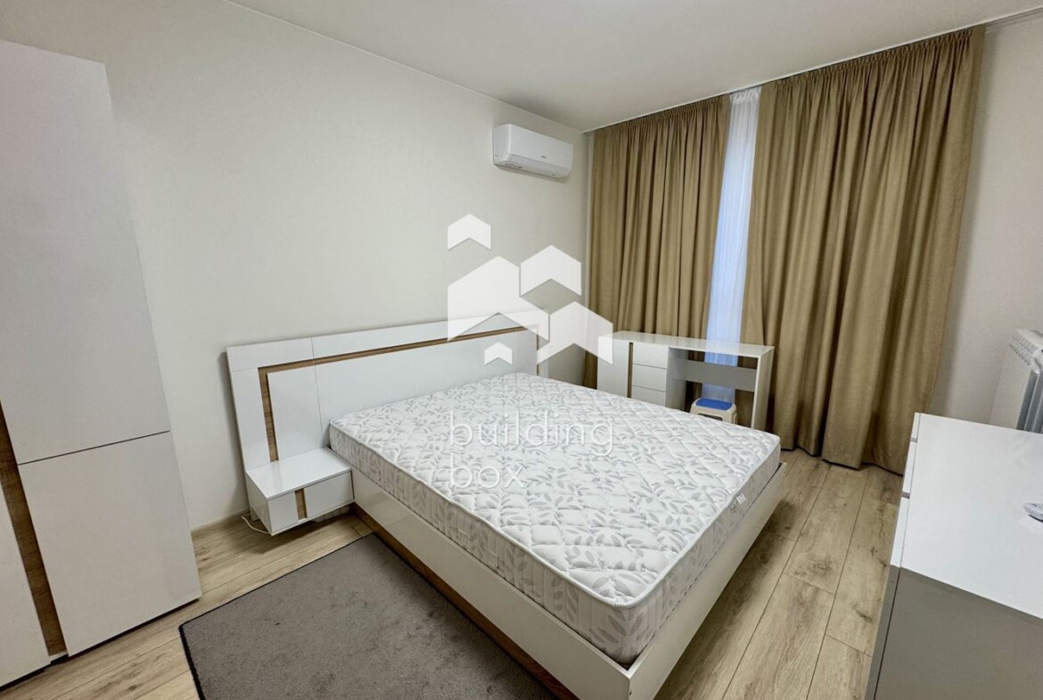 Многостаен апартамент до метро - 0