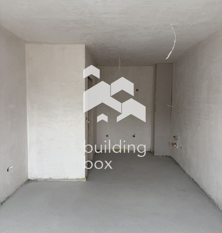 Тристаен апартамент - кв. Остромила - 0