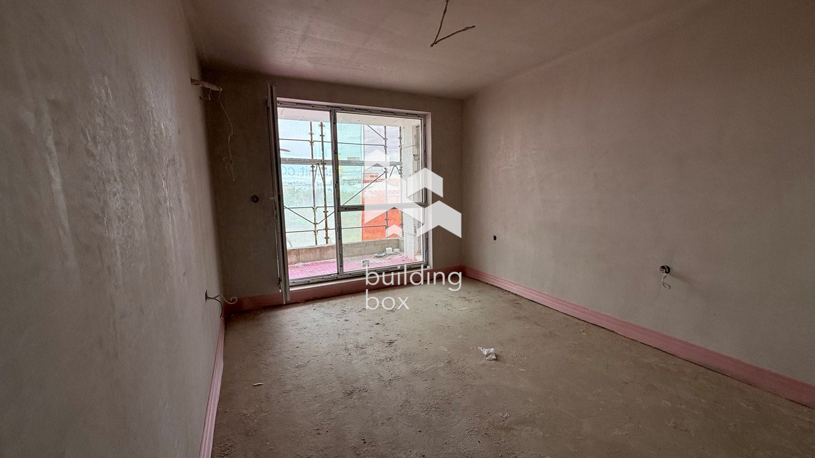 Тристаен апартамент в район Южен - 0