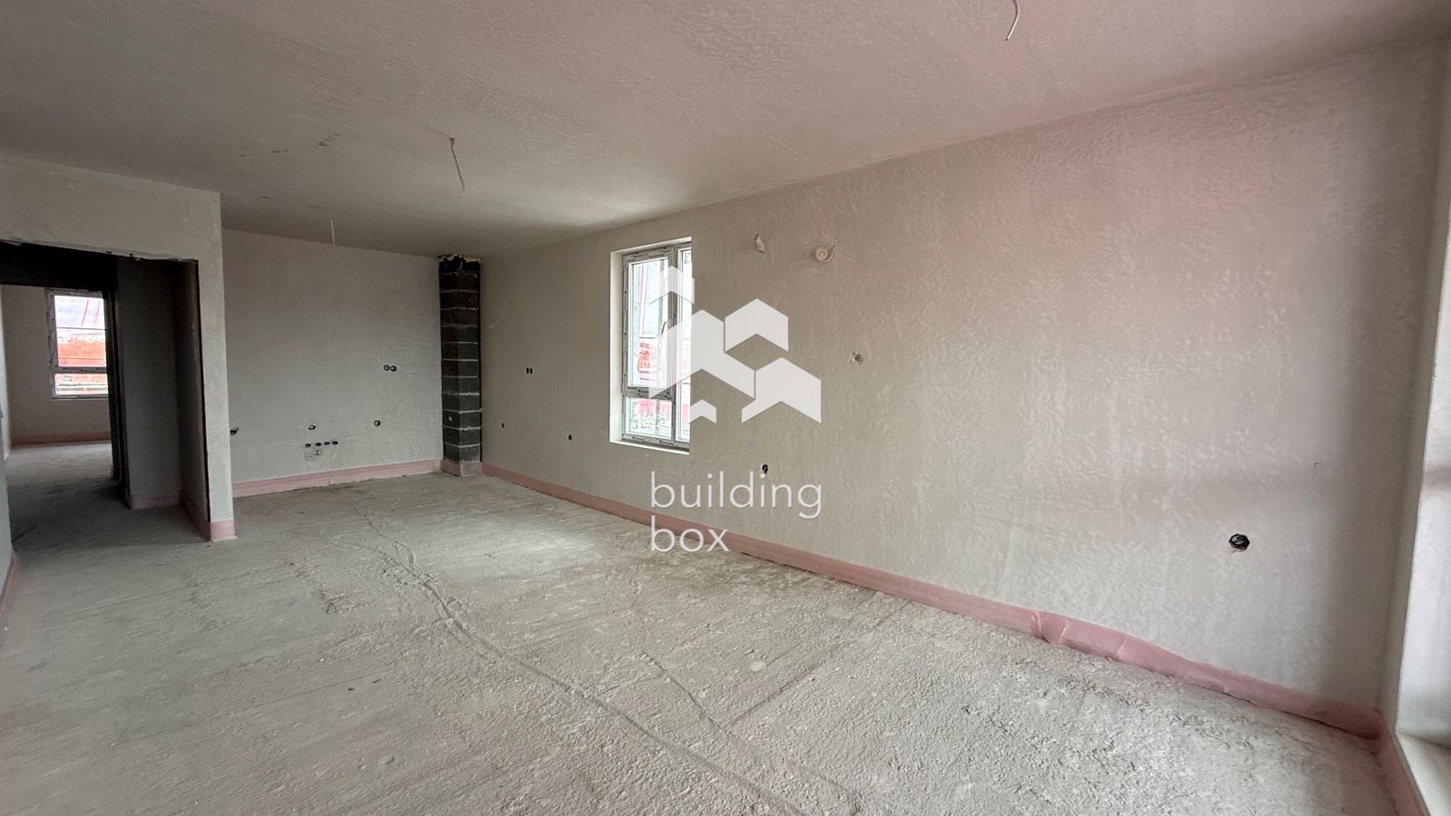 Двустаен апартамент в кв. Остромила