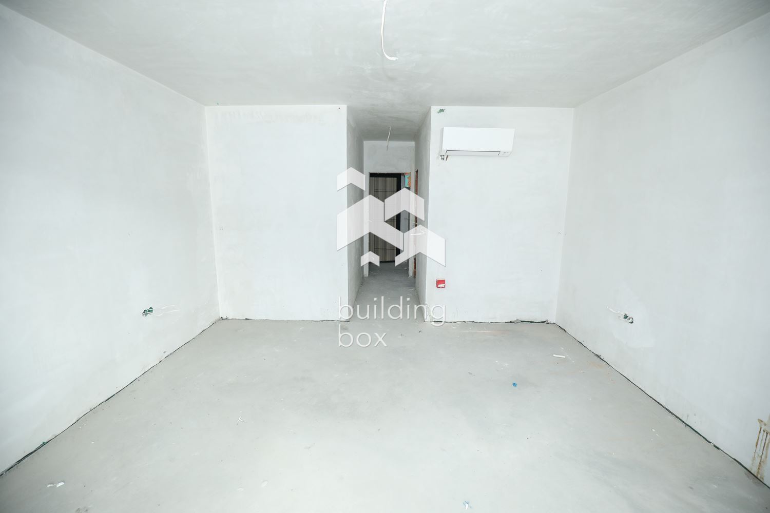 Продава 4-стаен - 0