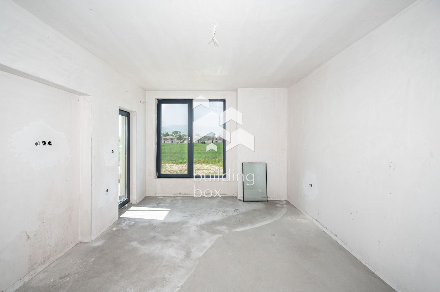 Двуетажна къща с АКТ 16 - кв. Западен - 0