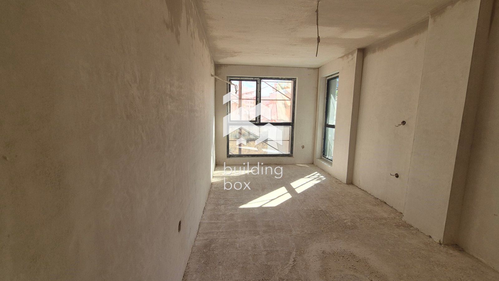 Тристаен апартамент - кв. Христо Смирненски - 0