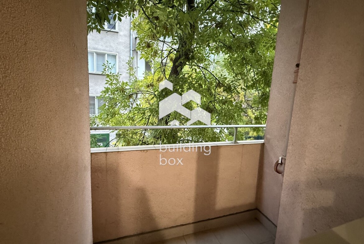 Двустаен апартамент под наем - кв. "Кючук Париж" - 0