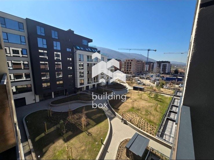 Тристаен апартамент в модерен комплекс в кв. Кръстова вада - 0