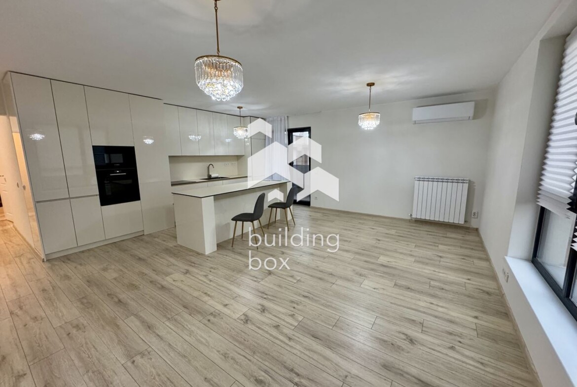 Многостаен апартамент до метро - 0