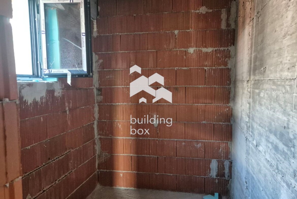 Тристаен апартамент на ул. Рая - 0