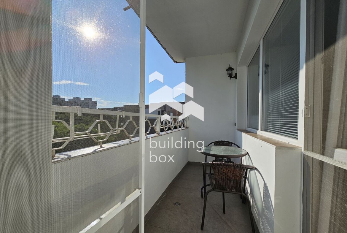 Обзаведен тристаен апартамент - кв. Люлин 3 - 0