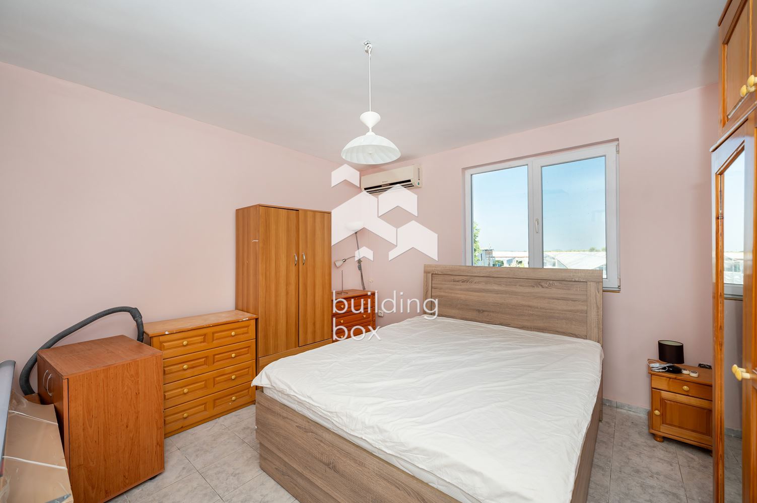 Двуетажна къща на плоча - готова за живеене - 0