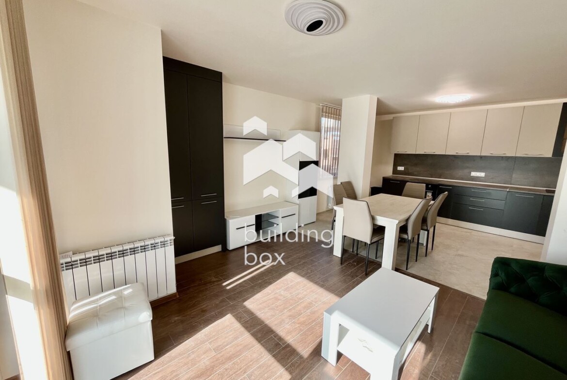 Чисто нов тристаен апартамент, ул. Флора - 0