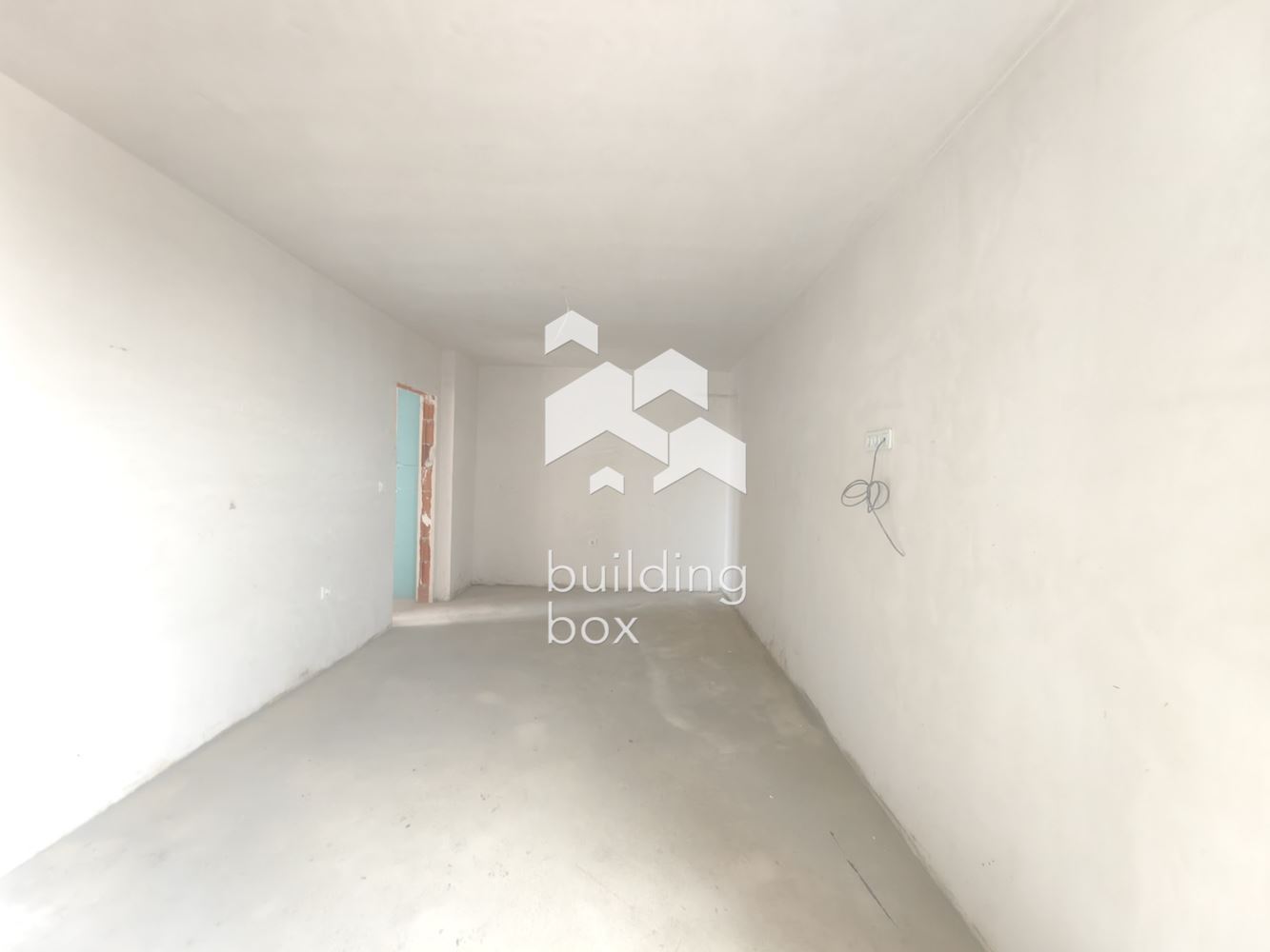 Тристаен апартамент пред АКТ16 - до "ПУ" нова сграда - 0