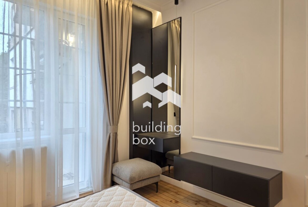 Тристаен апартамент в идеален Център - 0