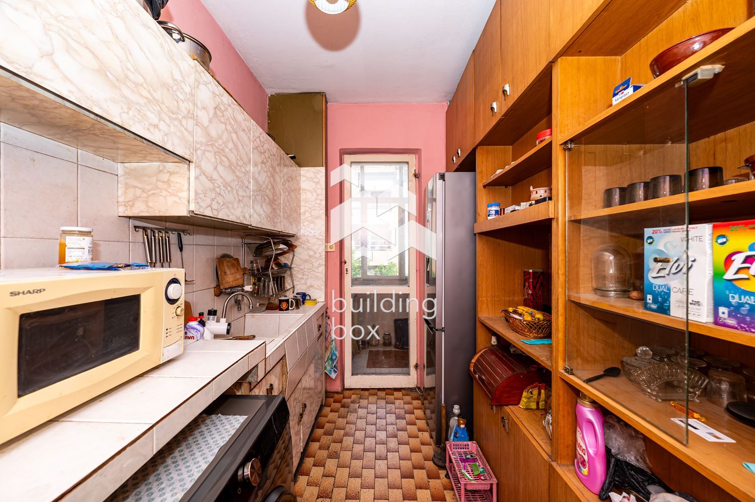 Тристаен апартамент до Събота пазара - 0