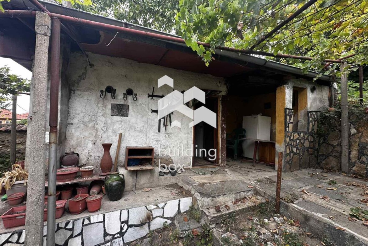 Къща - гр. Перущица - 0