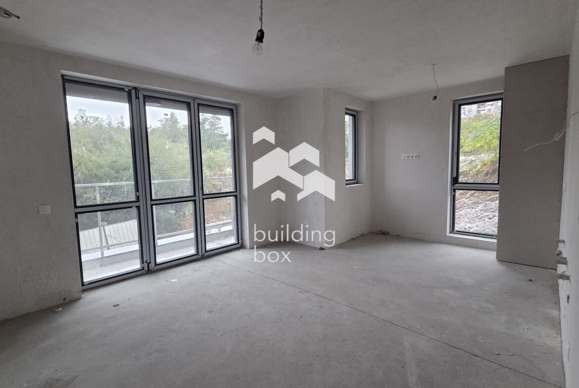 Тристаен апартамент в кв. „Овча Купел 2“ - 0