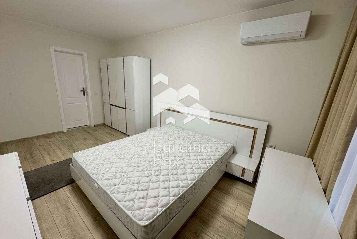 Многостаен апартамент до метро - 0