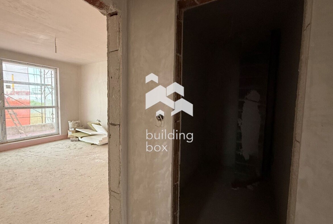 Четиристаен апартамент с акт 14 - 0