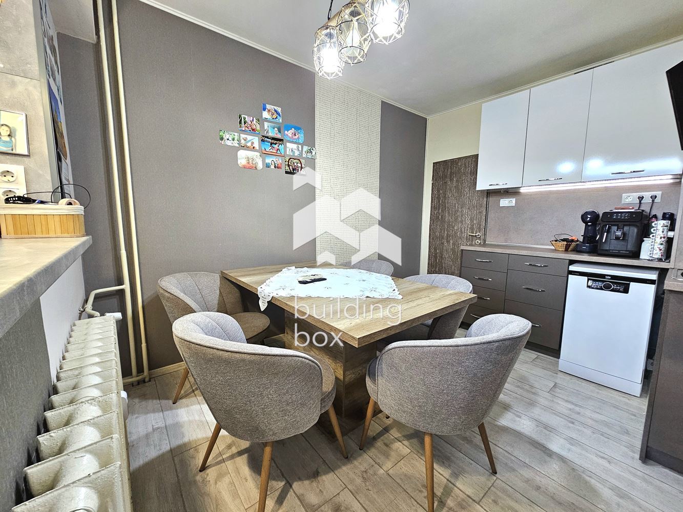 Обзаведен тристаен апартамент - кв. Люлин 3 - 0