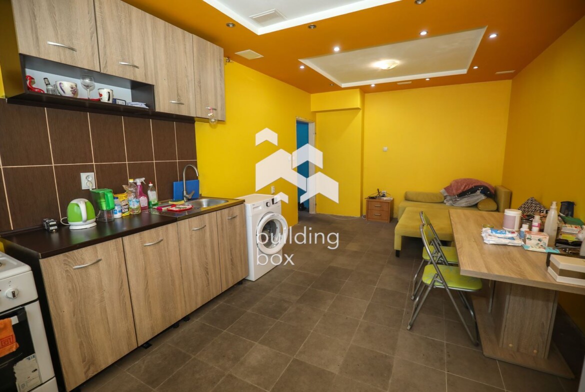 Двустаен апартамент - ж.к. Люлин 5 - 0