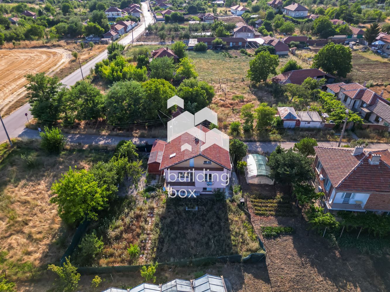 Двуетажна къща на плоча - готова за живеене - 0