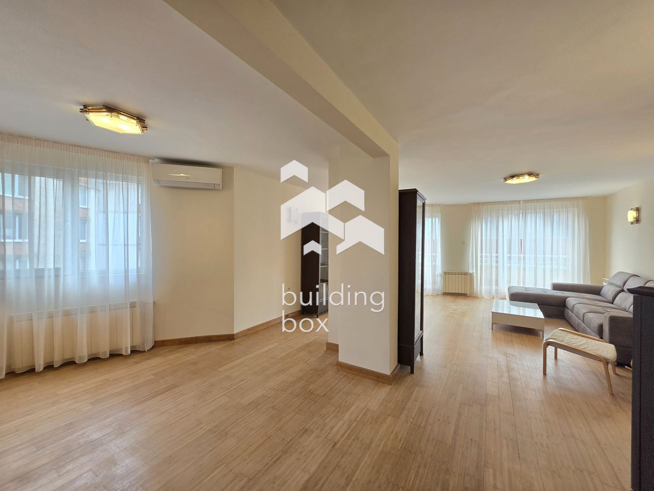 Просторен многостаен апартамент в Лозенец - 0