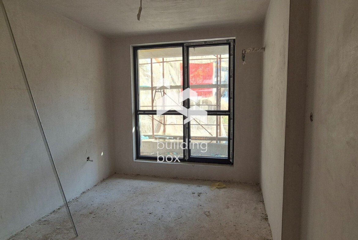 Тристаен апартамент на ул. Рая - 0