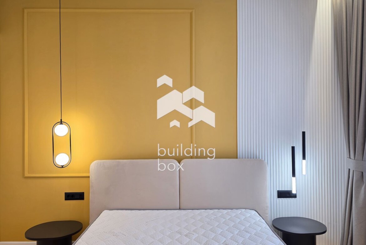 Тристаен апартамент в идеален Център - 0