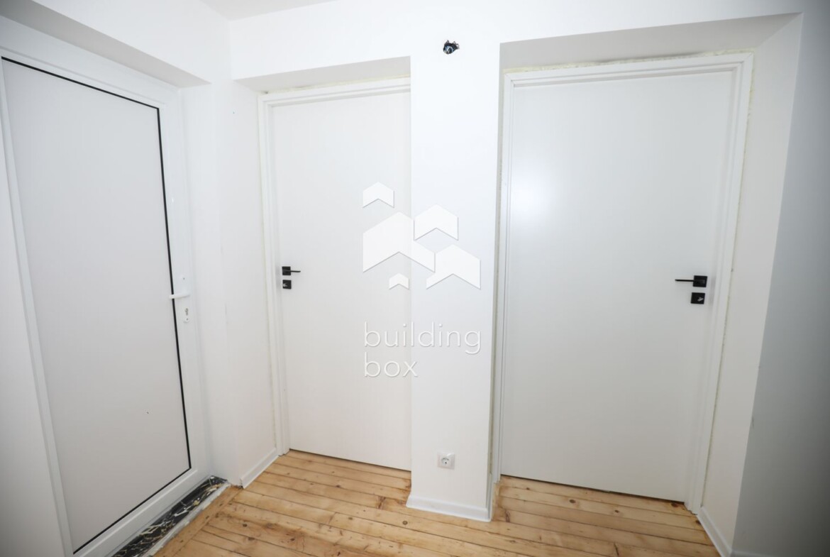 Двустаен апартамент - Център - 0