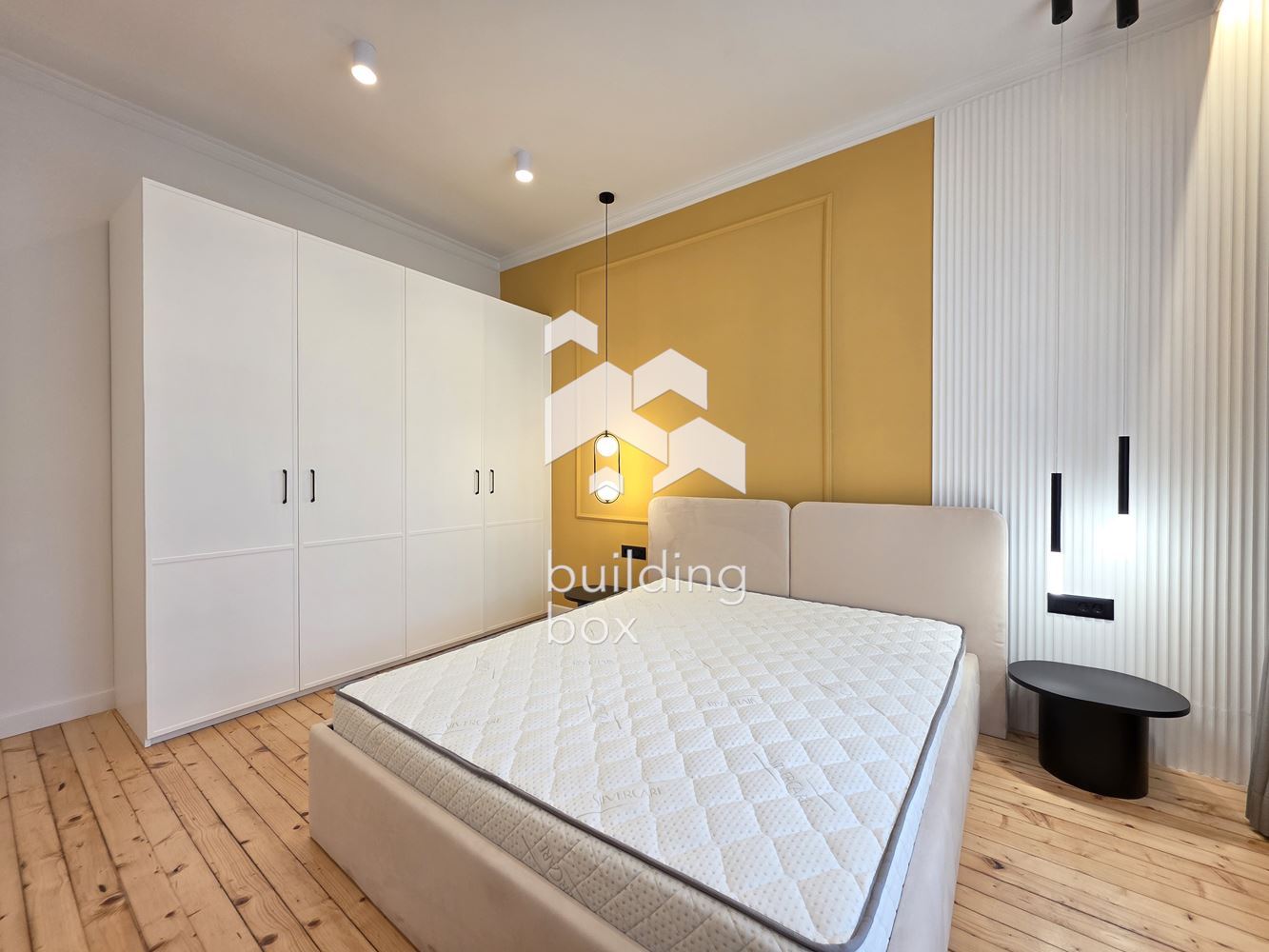 Тристаен апартамент в идеален Център - 0